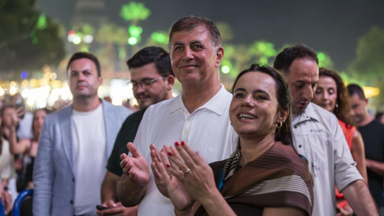 İEF’de Yıldız Tilbe rüzgarı