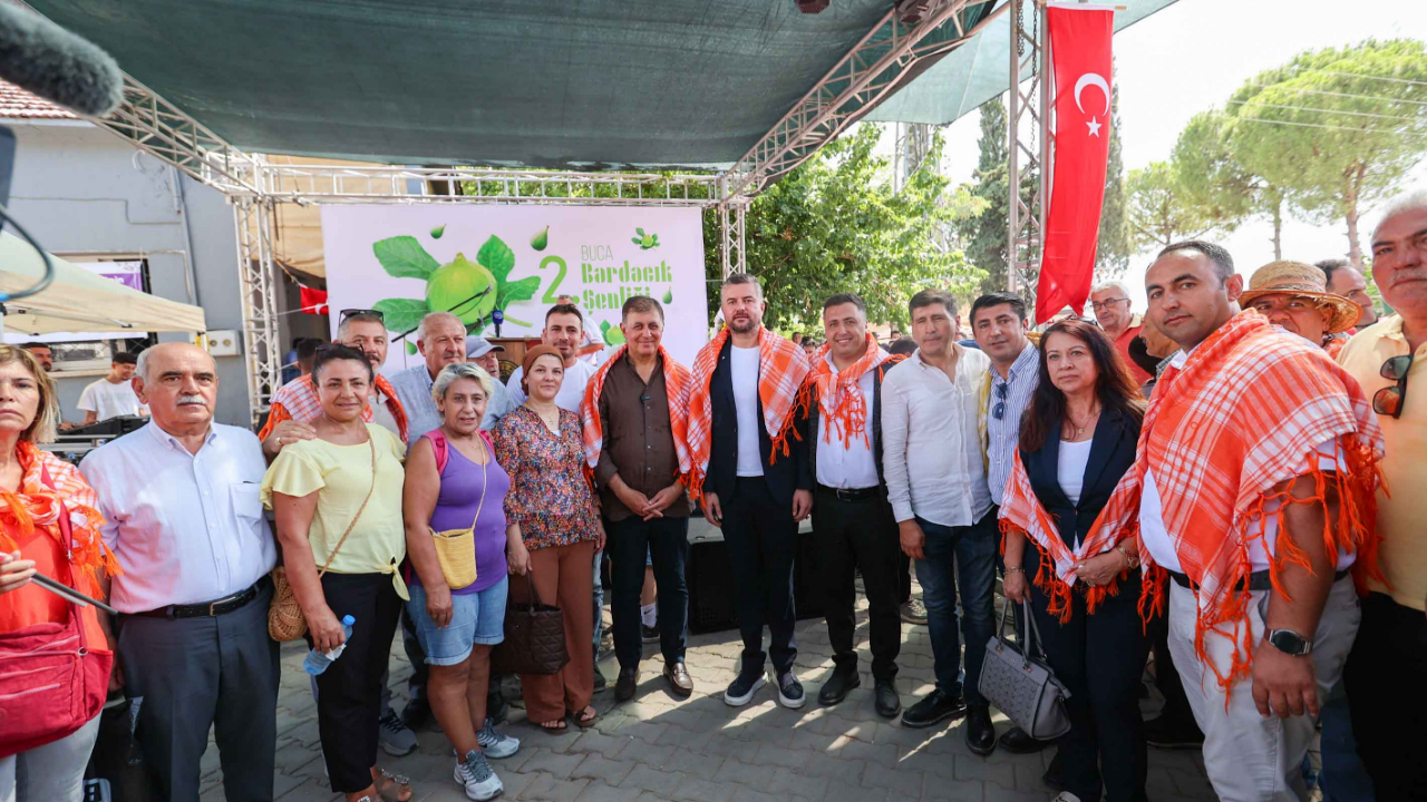 Buca’da müzik ve lezzet dolu Bardacık Şenliği