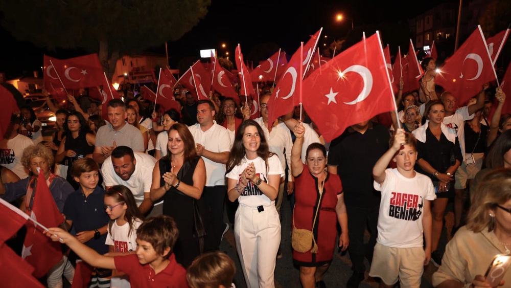 Çeşme’de 30 Ağustos Zafer Bayramı Coşkusu