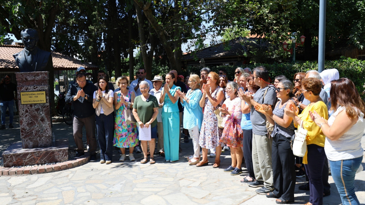 Efes Selçuk’ta 1 Eylül Dünya Barış Günü’nde Ortak Basın Açıklaması