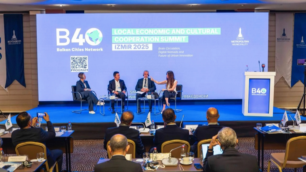 Başkan Lâl Denizli, B40 Zirvesi’nde Konuştu:  “Demokrasi ve kültürel dayanışma için yaratıcı yolları birlikte bulacağız”