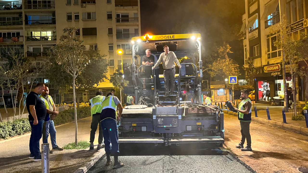 Bornova’da Gece Mesaisi....Fevzi Çakmak Caddesi okul açılışına yetişti