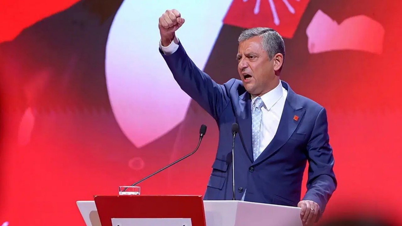 Özgür Özel Financial Times&#039;a konuştu: &#039;Hayatı durma noktasına getirecek...&#039;