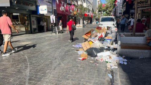 Karşıyaka Belediyesi'nden çöp krizine ilişkin açıklama