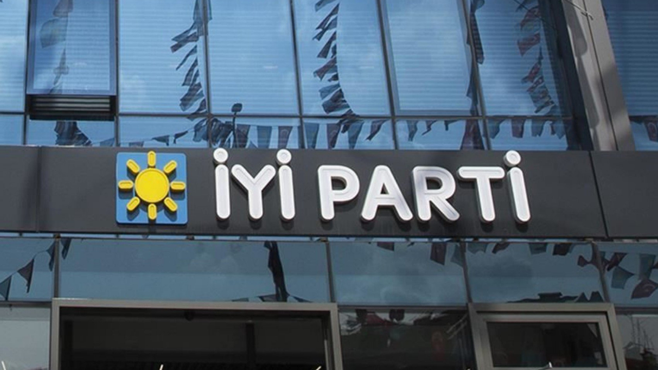 İYİ Parti&#039;de toplu istifa: İl ve ilçe başkanları ayrıldı