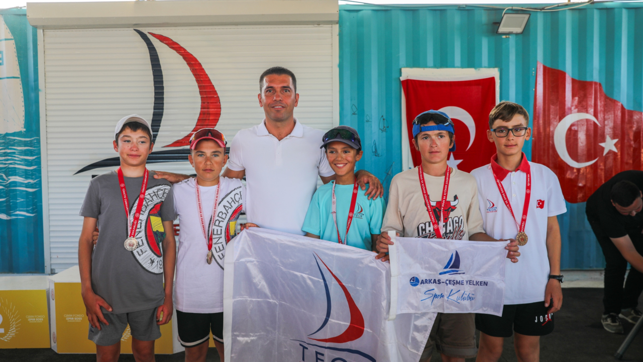 9 Eylül Kurtuluş Kupası Yelken Yarışları tamamlandı