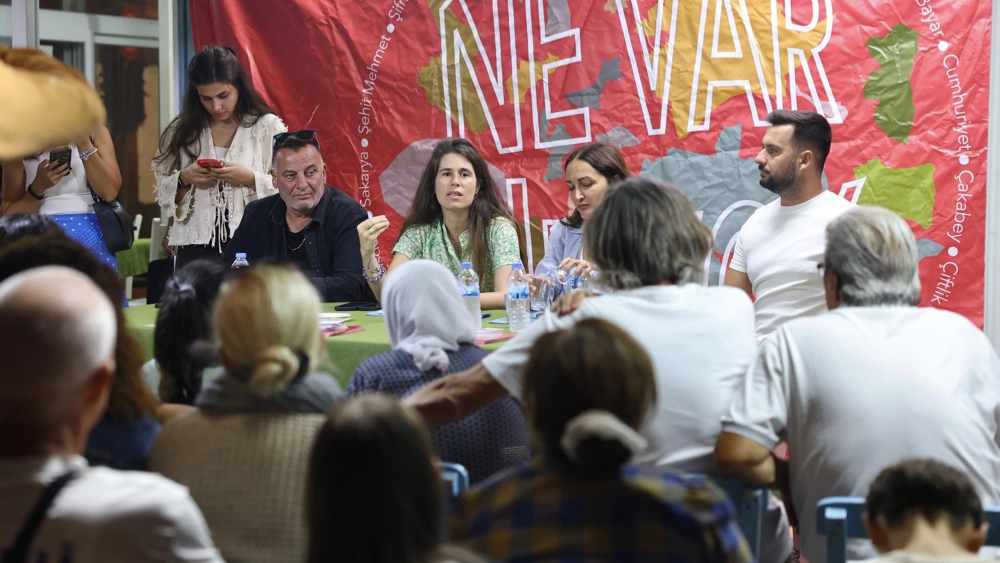 Başkan Denizli’den Çiftlik’te “Ne Var Ne Yok” Buluşması