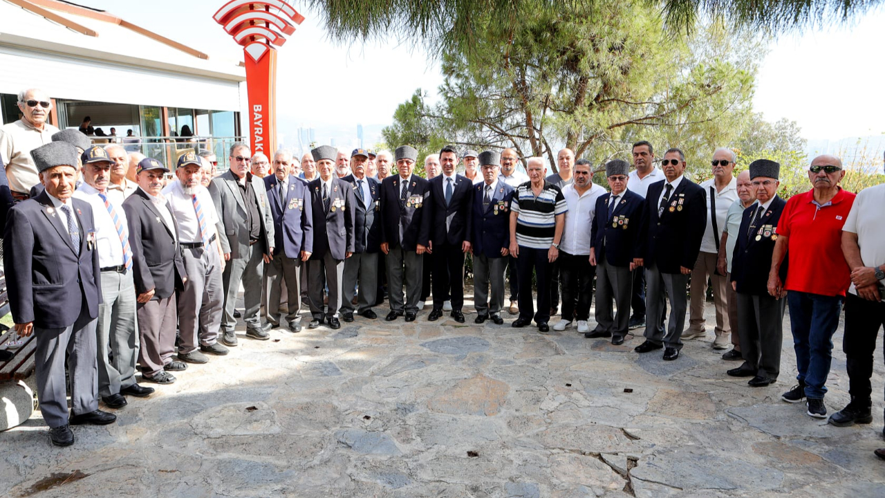 Başkan Önal, gazilerle bir araya geldi