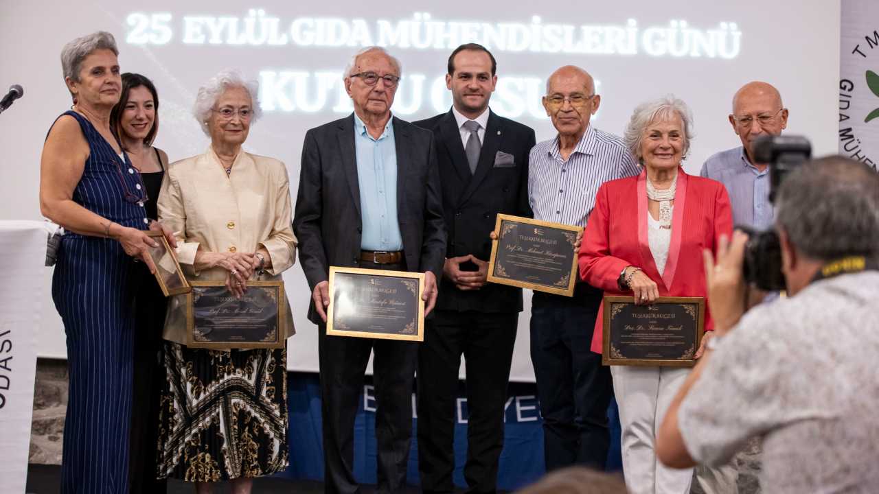 Tugay: Sizinle dayanışma içinde olursak güç kazanabiliriz