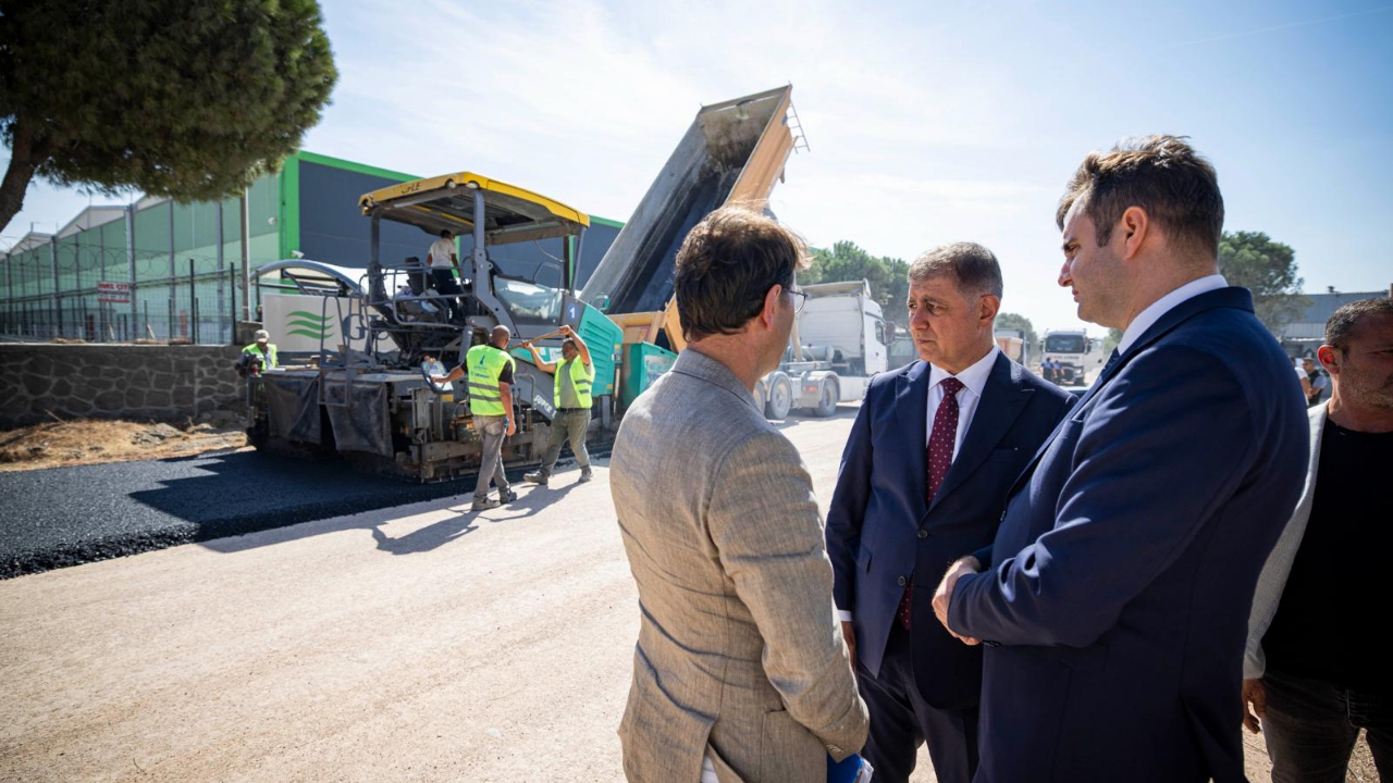 Aliağa’nın sanayi yoluna iki kilometrelik asfalt