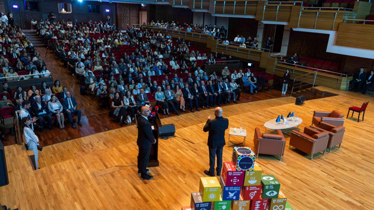 İzmir Büyükşehir Belediyesi “Kurumsal Sürdürülebilirlik Raporu” hazırladı