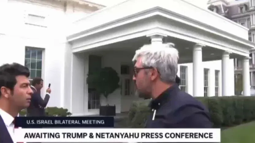 NTV Washington Temsilcisi Hüseyin Günay&#039;ın küfürlü konuşması kameralara yakalandı