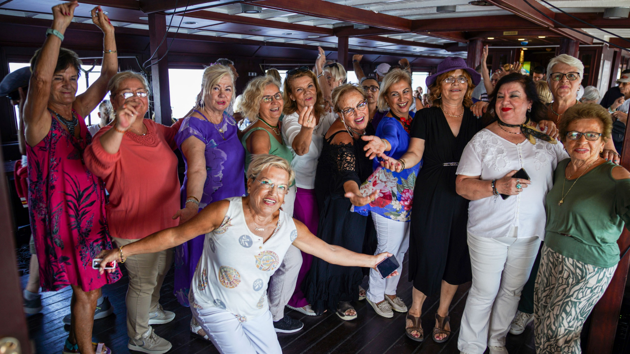 Büyükşehir’den “çınar”lara unutulmaz bir gün