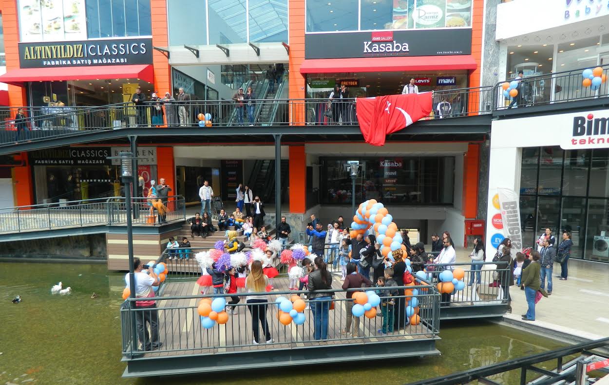 23 Nisan'da, coşku da eğlence de Selway Outlet'te!