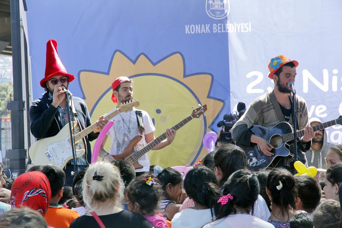 23 Nisan’a en renkli kutlama