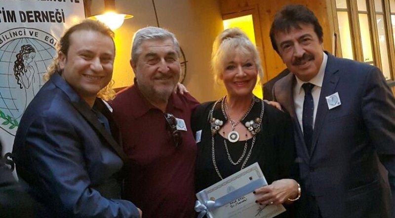 25 sene sonra bir araya geldiler