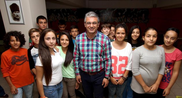 2 bin öğrenciye karne hediyesi