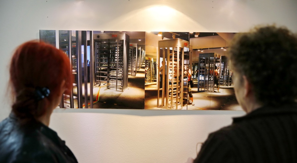 32 kadın sanatçı bu sergide buluştu