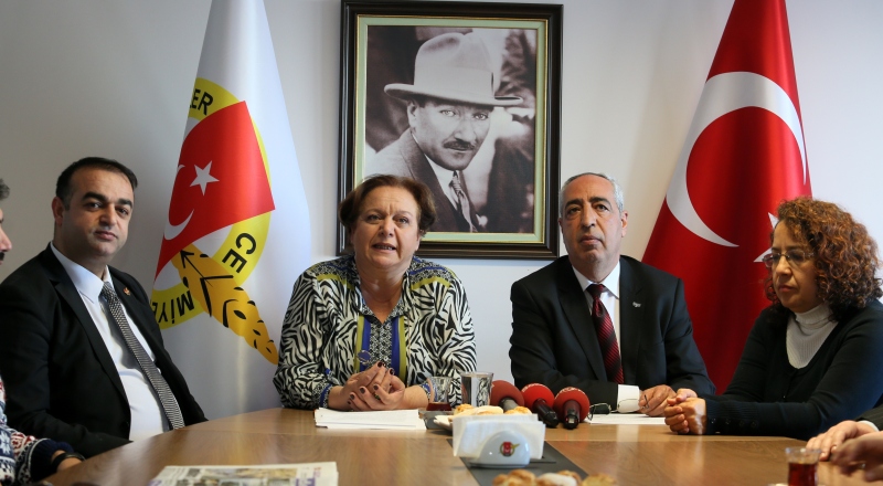 ''10 Ocak'ı İşsiz Gazeteciler Günü olarak anacağız''