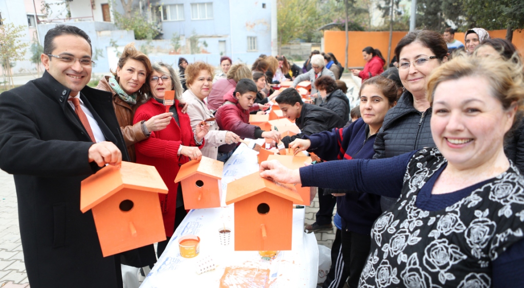 'Dünyayı turuncuya boyayalım; şiddet son bulsun'