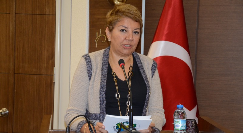 &#039;İzmir’i Akdeniz’in çanağının yeni Barselona’sı yapacak adımlar hızla atılmalı&#039;