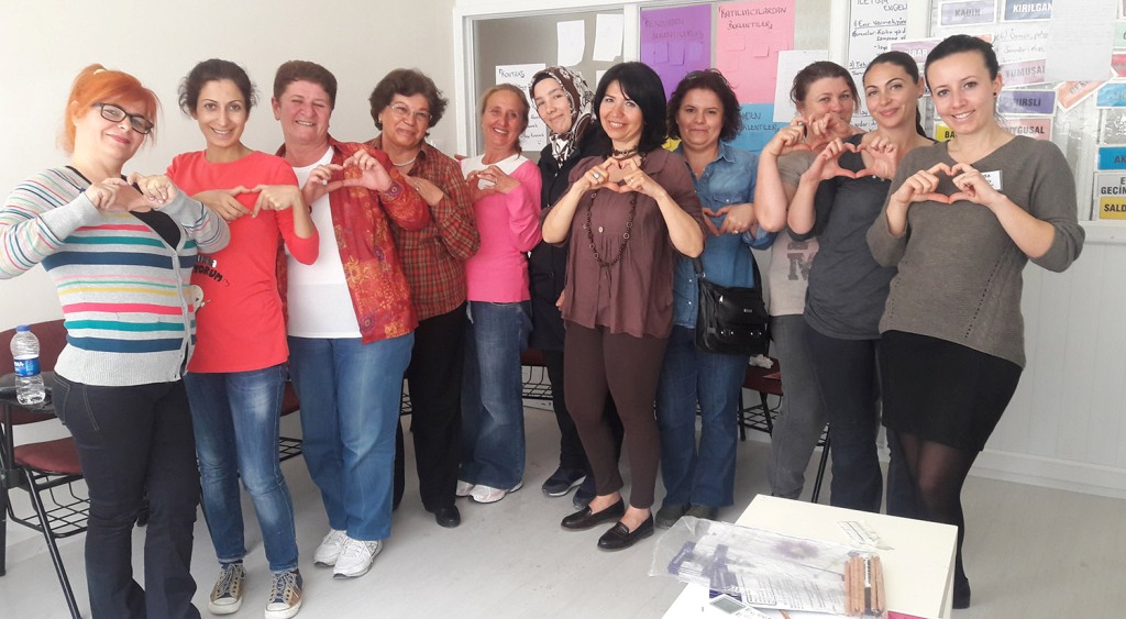 'Kadınlar el ele, hep birlikte güçlenmeye'