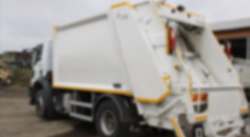 4 Yaşındaki Kızını Dövüp Presli Çöp Kamyonuna Attı