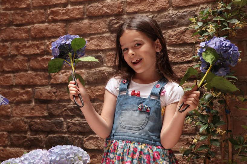 7 Yaşında Gözü Tiyatro Sahnesinde