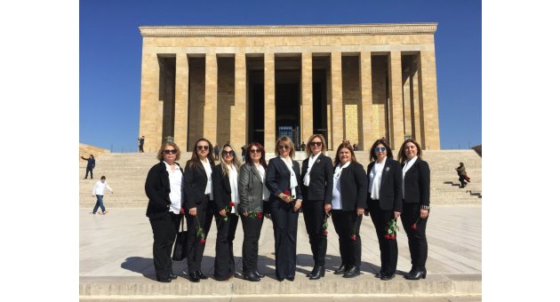 8 MART’TA İZİKAD’DAN ANLAMLI ZİYARET