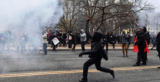 ABD'de Büyük Kutuplaşma! İkiye Bölündü
