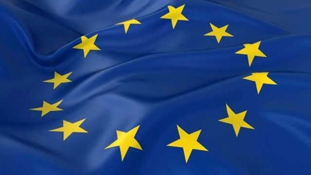 AB, DİL ÇEŞİTLİLİĞİNİ ÖĞRENCİLERLE TARTIŞIYOR