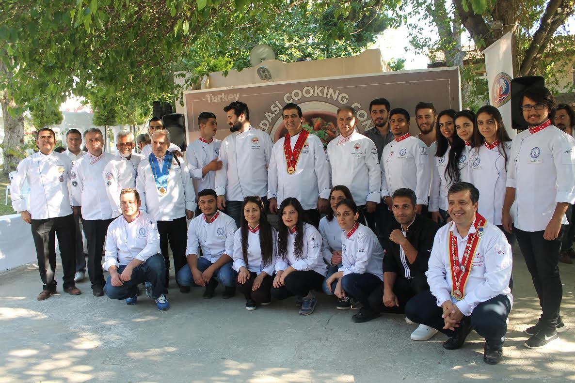 ADA KÜLTÜR'DE TÜRK YEMEKLERİ YARIŞTI