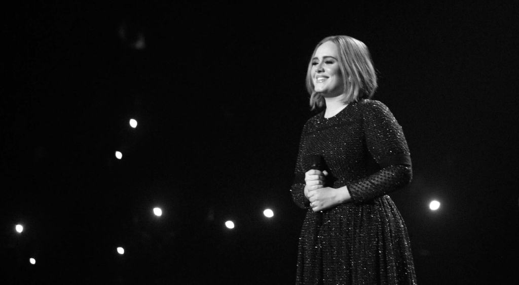 Adele'den kötü haber