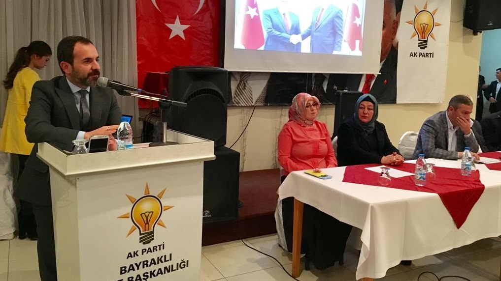 AK Belediyeciliği Bayraklı'yla Tanıştıracağız