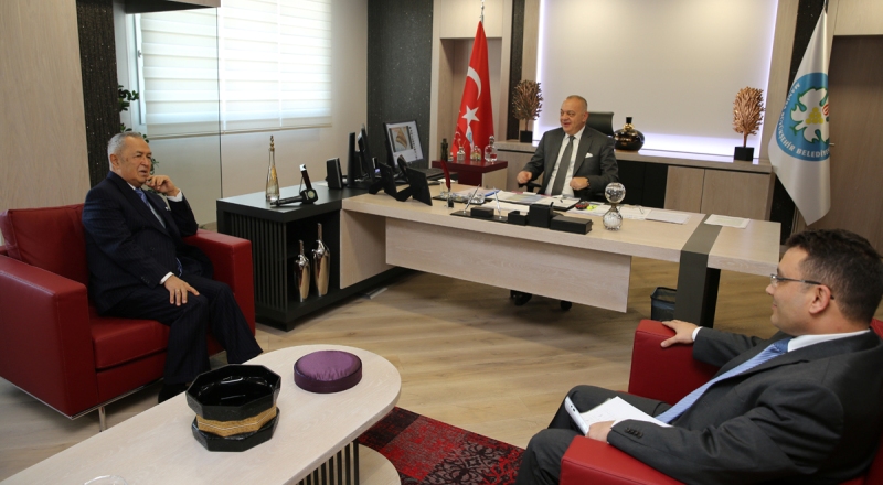 Akçura’dan Başkan Ergün’e Hayırlı Olsun Ziyareti