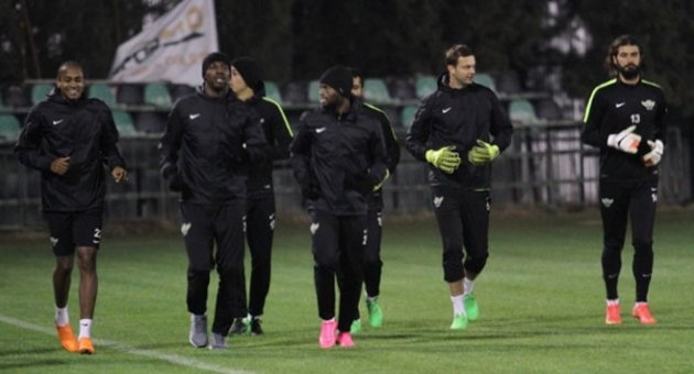 Akhisar Belediyespor tam kadro idmana çıktı
