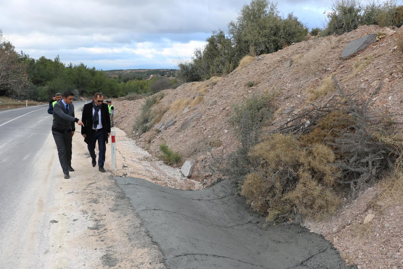 Akhisar’ın Yollarında Yoğun Mesai