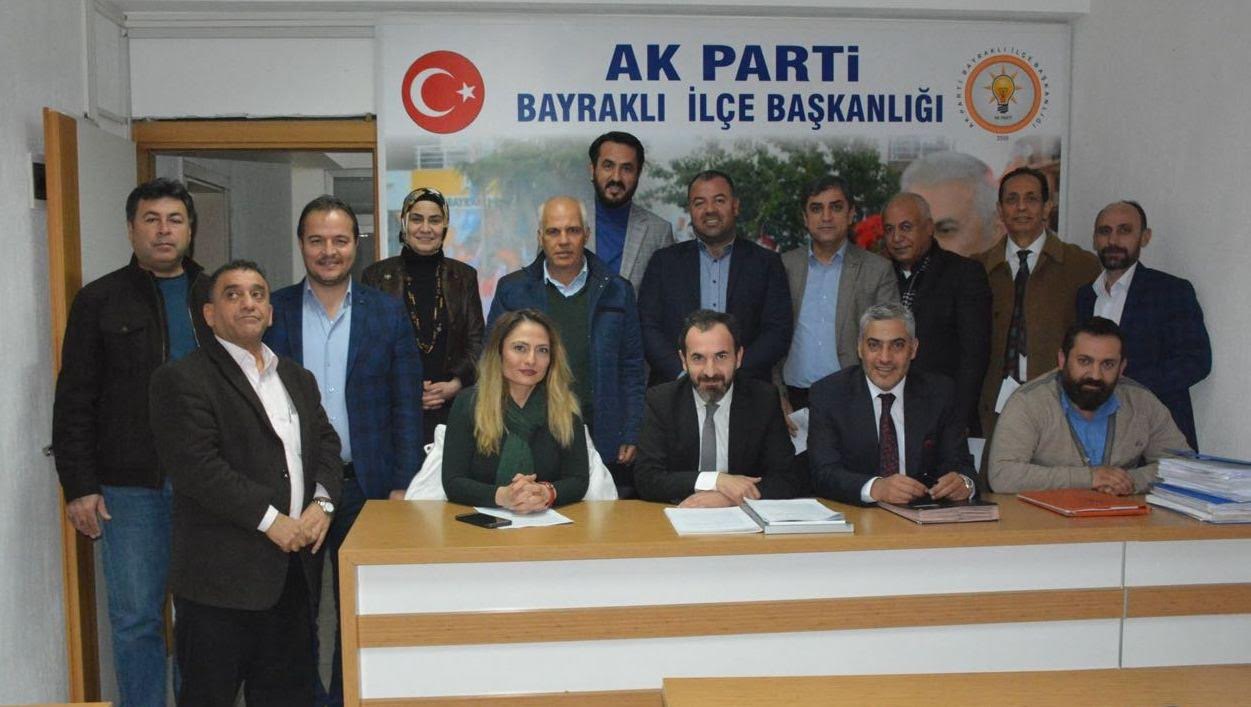 AK PARTİ BAYRAKLI’DAN ŞEHİT POLİSE SON GÖREV