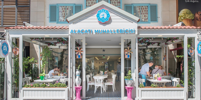 Alaçatı Muhallebecisi Büyüyor