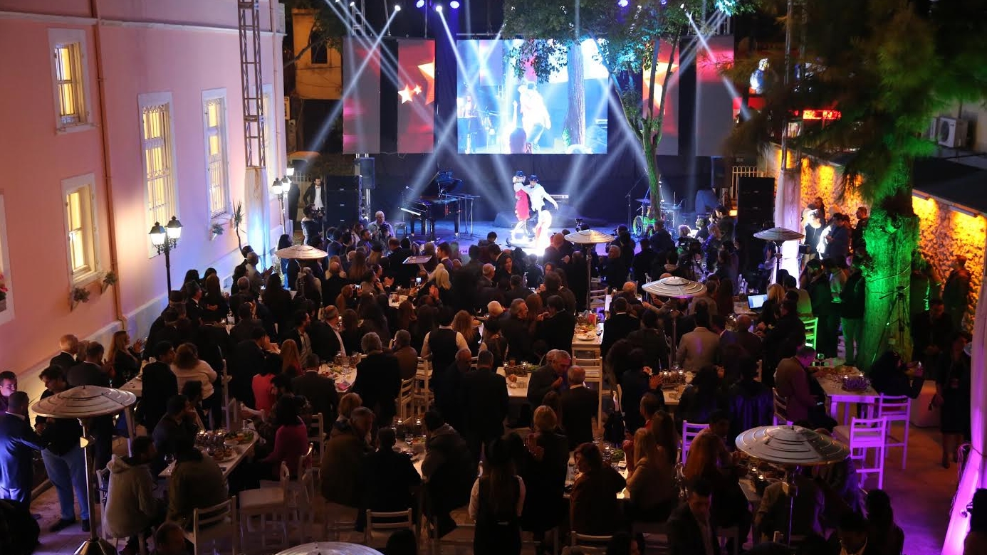 Altın Kedi’ye Buca’da muhteşem açılış