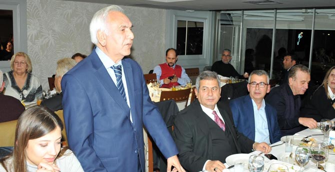 Antalyalılar'dan Buruk Yeni Yıl Kutlaması