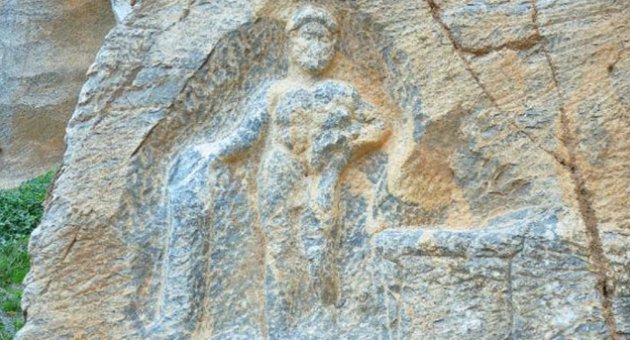 Antik Herakles kabartması yok olma tehlikesi altında