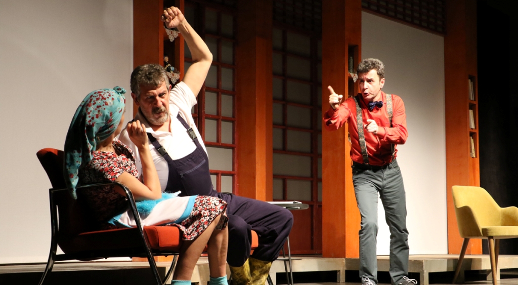 Aşk Terapisi Manisalıları Güldürdü