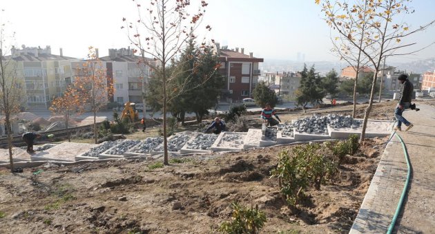 Atatürk Mahallesi yeni bir yeşil alan kazanıyor