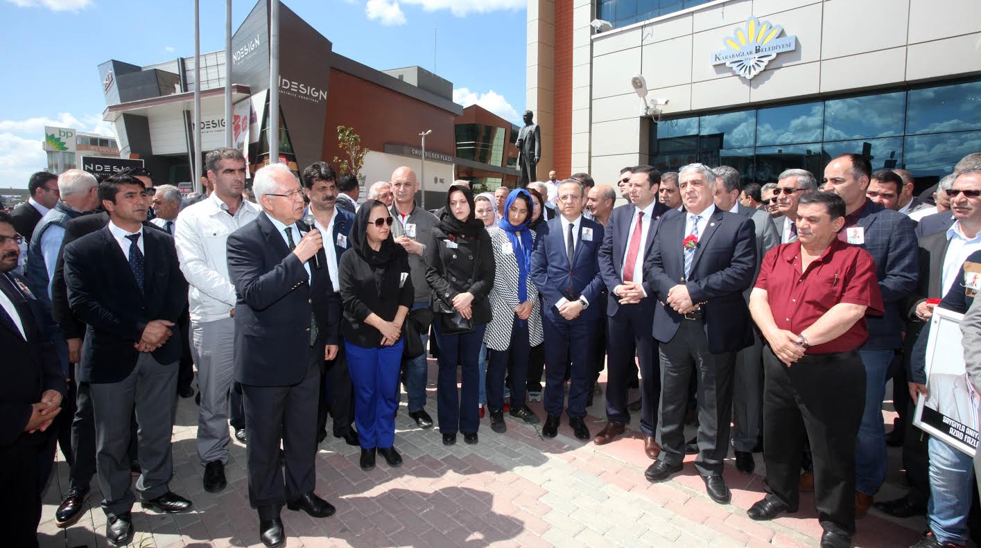 Azad Fazla Karabağlar’da son yolculuğuna uğurlandı