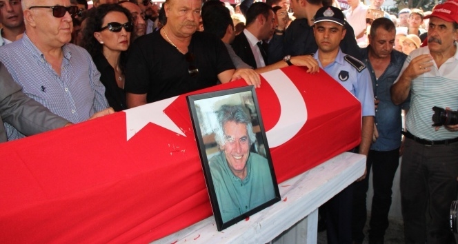 barık Akan son yolculuğuna uğurlandı.