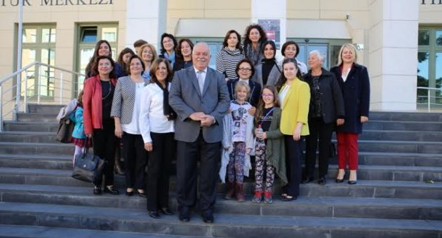 BAŞKAN EŞLERİ TİRE’DE BULUŞTU