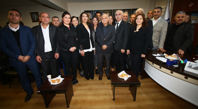 Başkan Karabağ’dan sendikaya tam destek