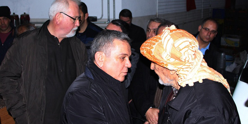 BAŞKAN KAYALI PAZARYERİ ESNAFIYLA GÖRÜŞTÜ