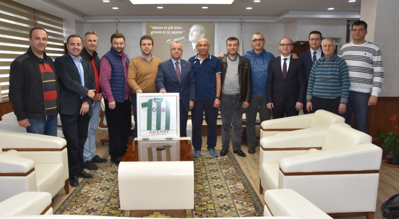 Başkan Kayda'ya forma sürprizi